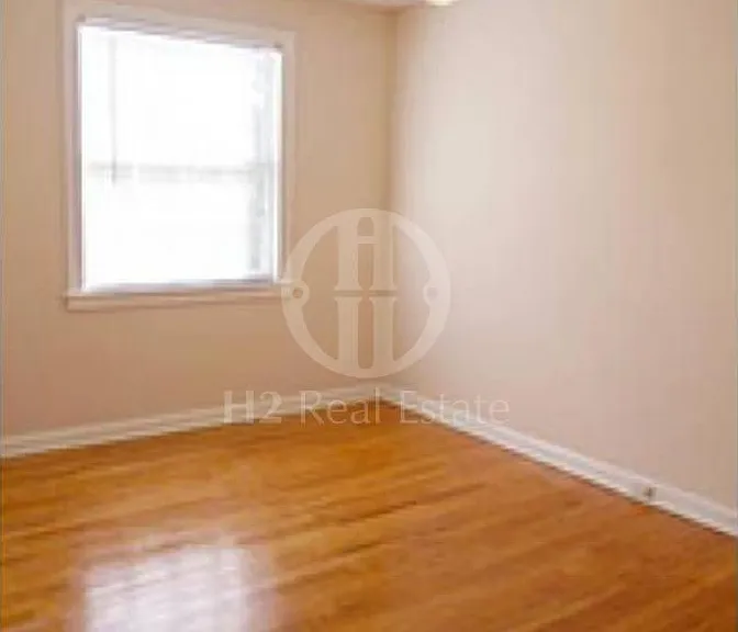 2829 Thornhill Rd — Photo 3