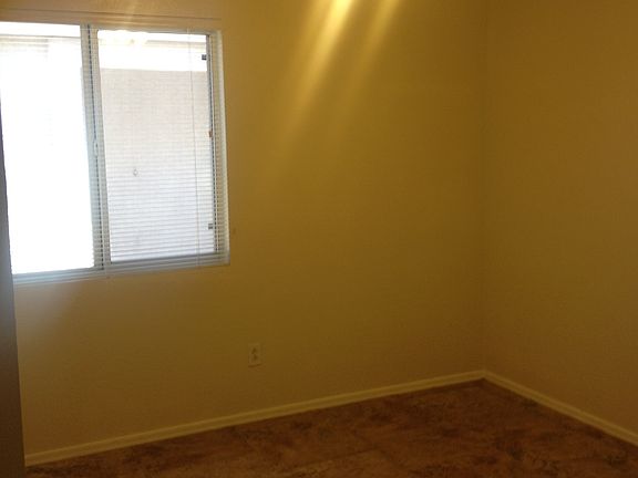 2nd image of 11137 W Campbell Ave