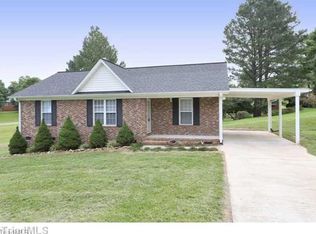 3020 Viewmont Dr, Graham, NC 27253