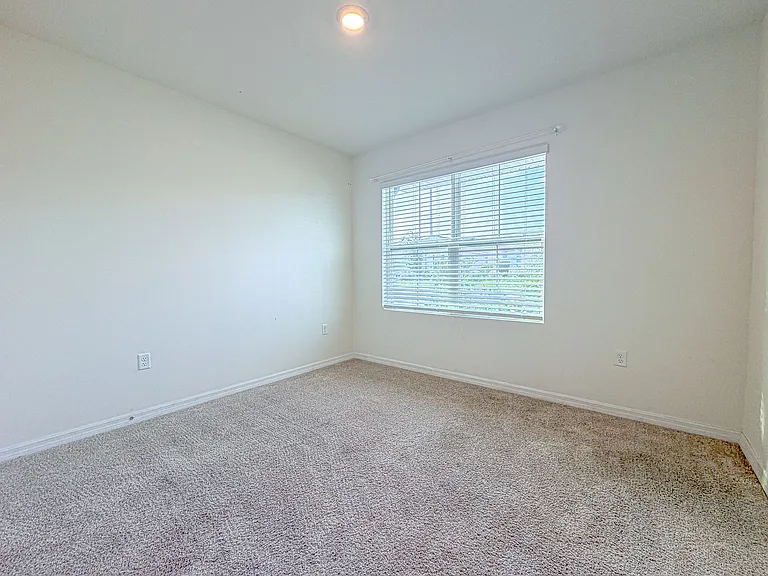 309 Sofia Ln — Photo 14