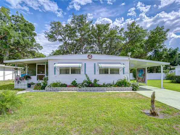 37248 Kinkaid Dr, Zephyrhills, FL 33541