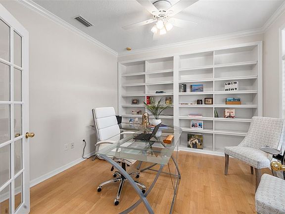 5th image of 7418 White Oaks Rd