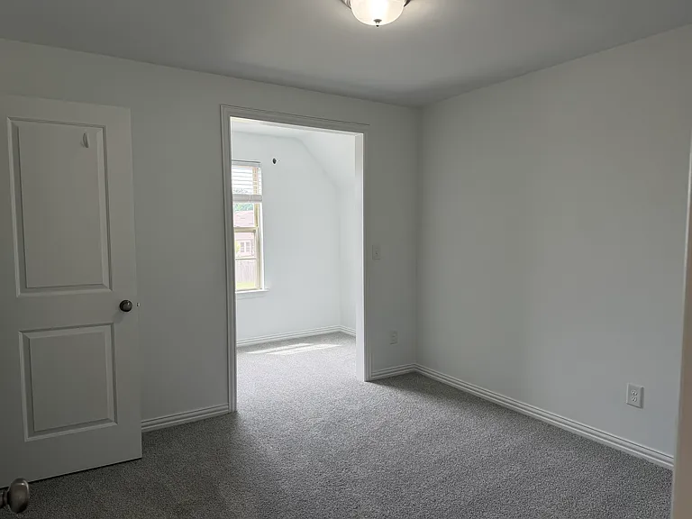 1008 Keeneland Dr — Photo 22