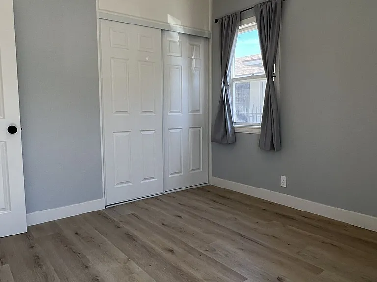 938 Temple Ave #1 — Photo 20