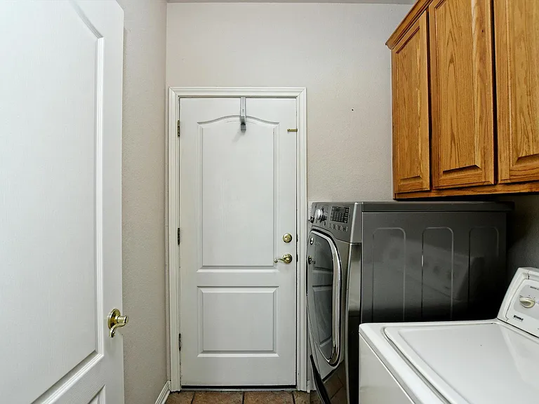 9934 Barbrook Dr — Photo 14