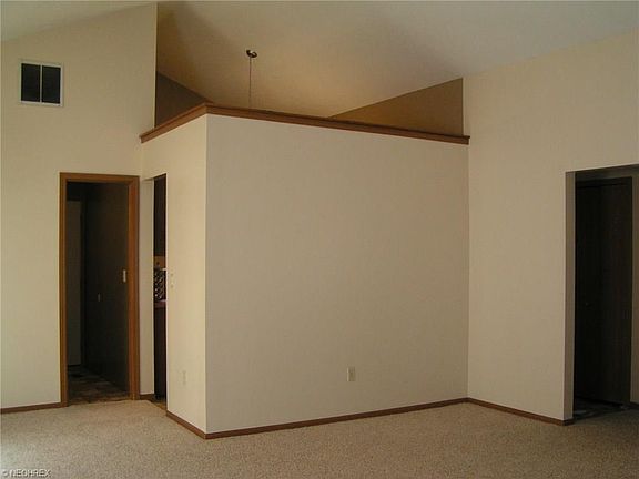 2nd image of 916 Freedom Ct