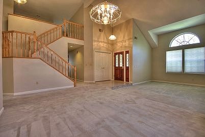 2nd image of 184 Glen Eagle Way