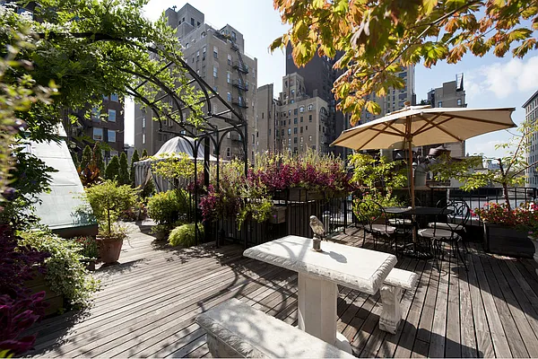 Sold by Stribling | media 38