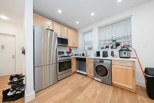 367 Wadsworth Ave #25 Photo 1