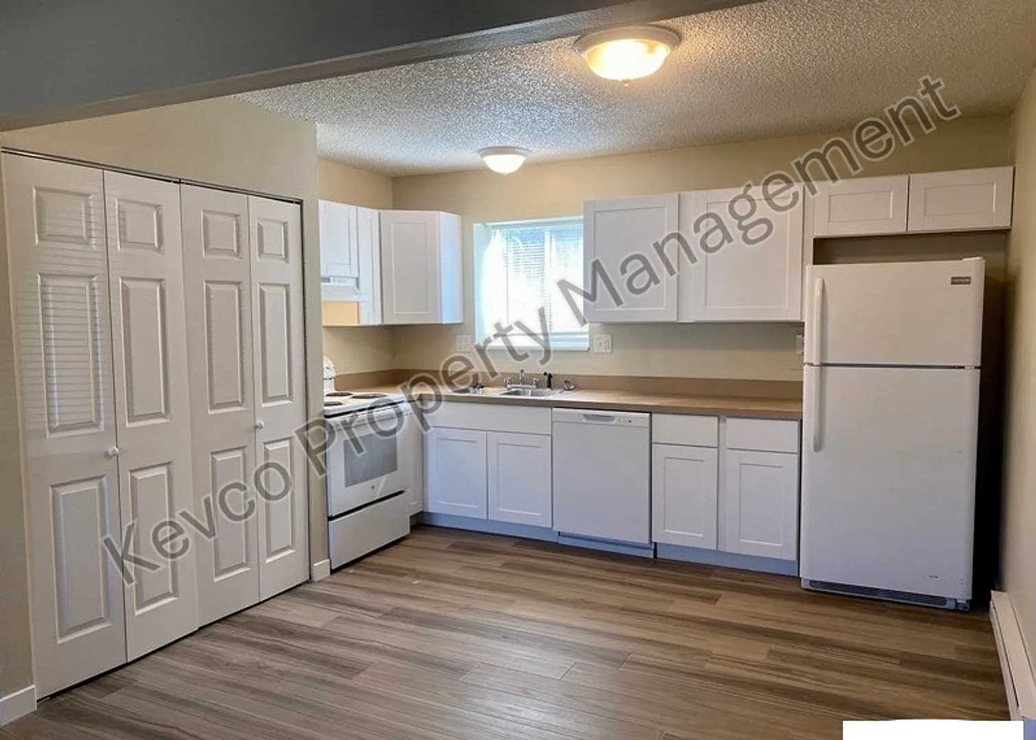 1812 Pecan St — Photo 4
