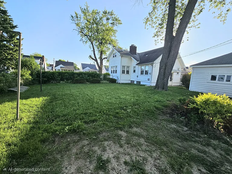 867 Farnham Ave — Photo 35