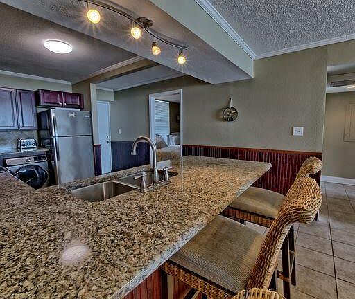 4th image of 7205 Thomas Dr Unit B406