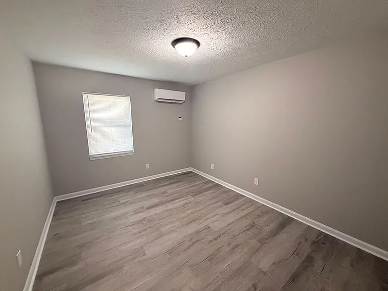 2066 Fairmont Ct #5 — Photo 7