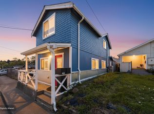 4020 F St, Eureka, CA 95503