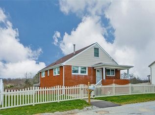 3052 Idaho St, Export, PA 15632