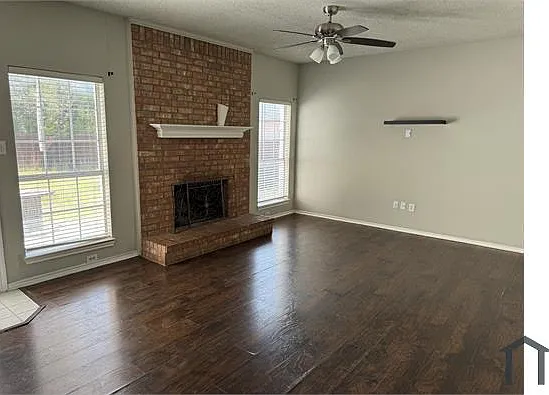 5 bed, 2139 sqft, $3,100 — Photo 2