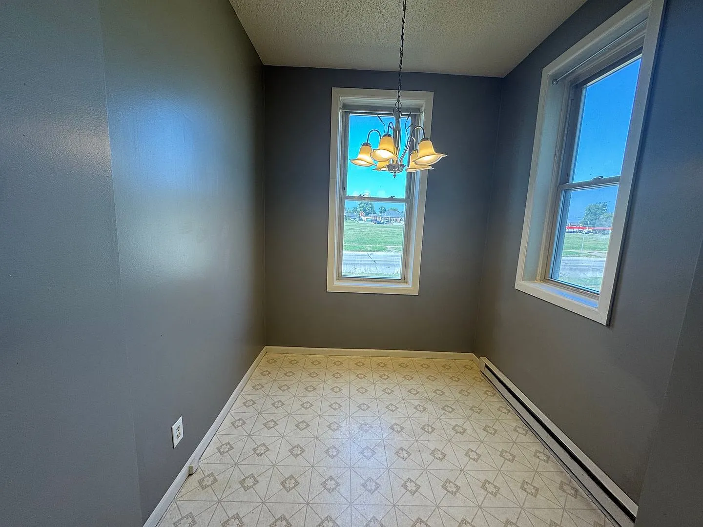 226 N 14th St - 1400 Vermont — Photo 3