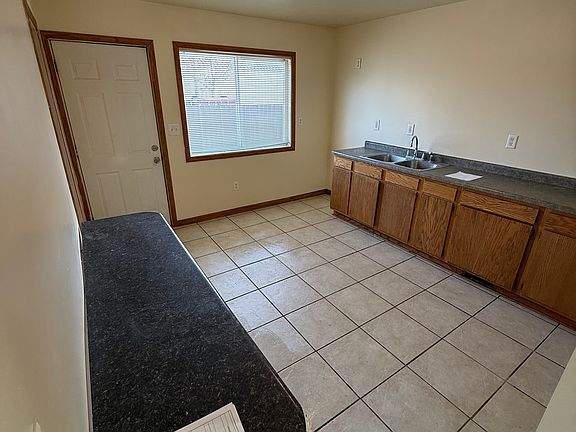 5th image of 5017 Trankle Ct