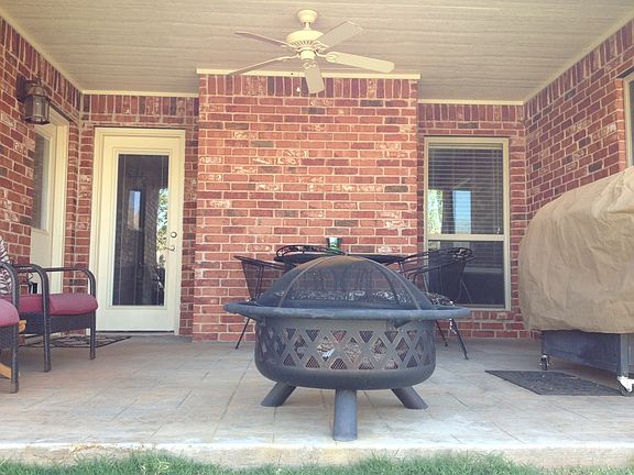 2nd image of 207 Valentine Dr
