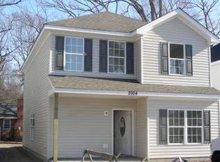 2004 Sparrow Rd, Chesapeake, VA 23320