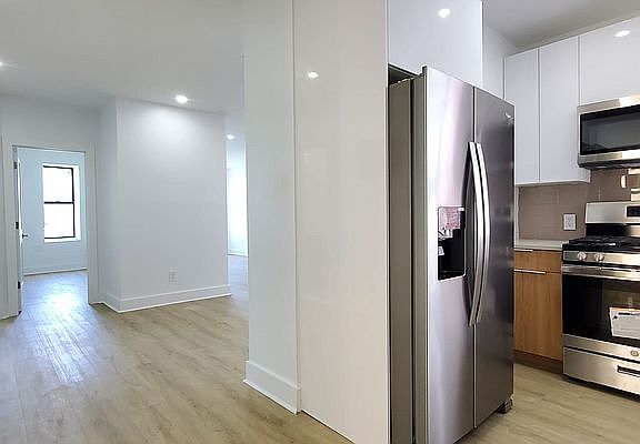 2nd image of 100 Convent Ave APT 407