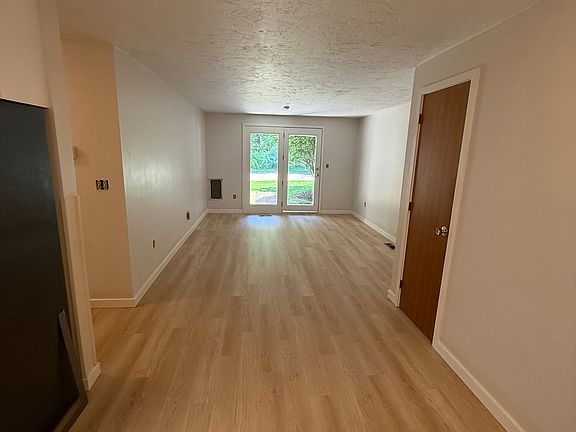 4th image of 189 Littleton Rd