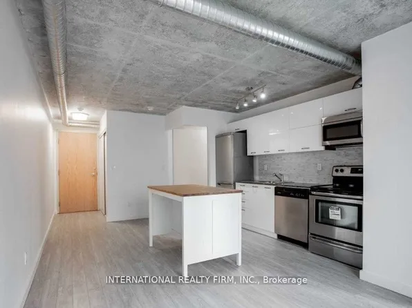 170 Sudbury St W #609, Toronto, ON M6J 0A1