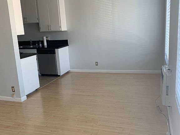 4th image of 10215 Tabor St APT 2