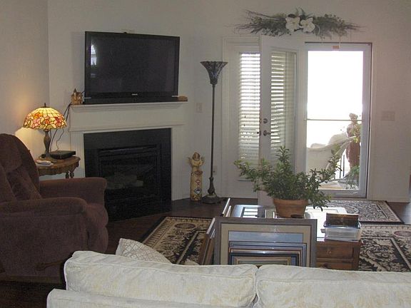 4th image of 141 Abbey Cir