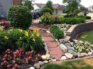 2202 Brownstone Ct, Champaign, IL