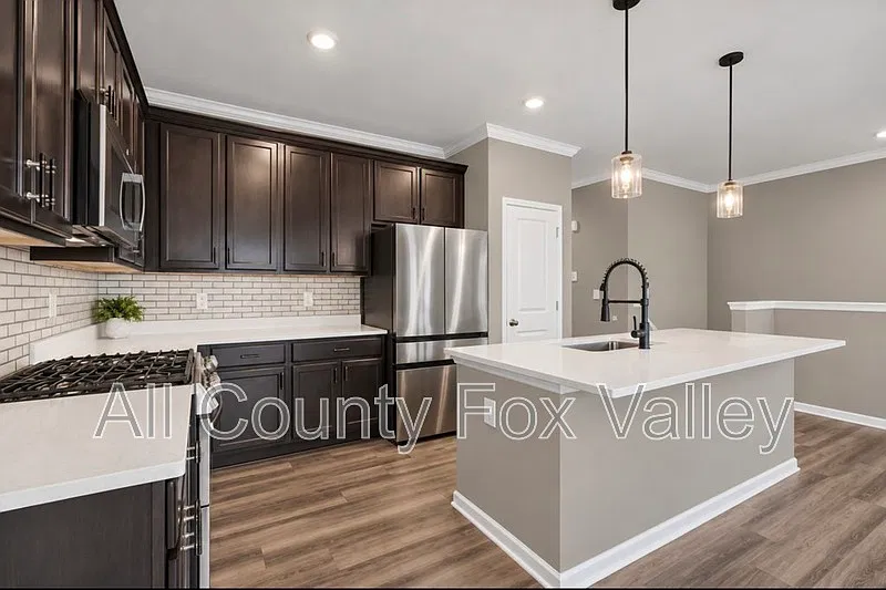 2 bed, 2.0 bath, 1468 sqft, $2,550 — Photo 4