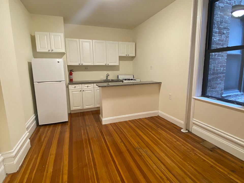 1st image of 235 E 50th St APT 44