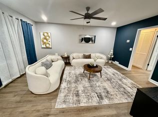 11S412 Lemont Rd, Lemont, IL 60439