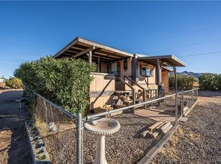 3560 N Hideout Rd, Golden Valley, AZ 86413