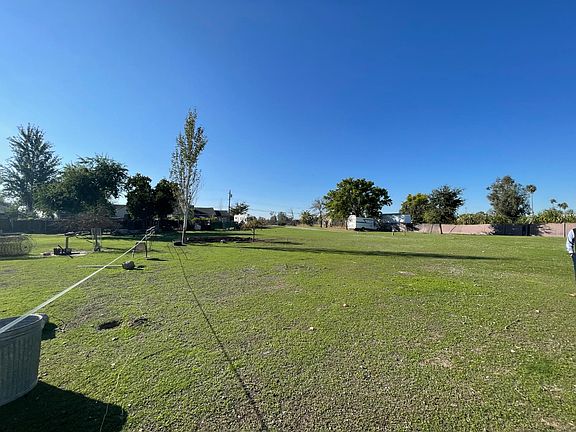 4th image of 1521-1517 Grace Ave