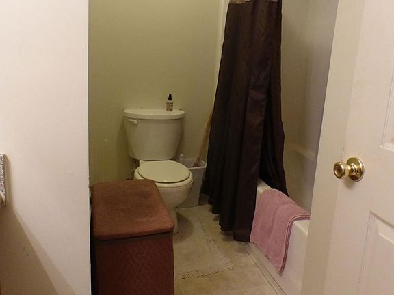 5th image of 3404 NE Dill St #401