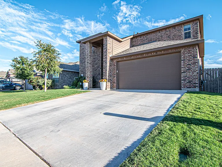 6715 Hall Of Fame Blvd — Photo 27