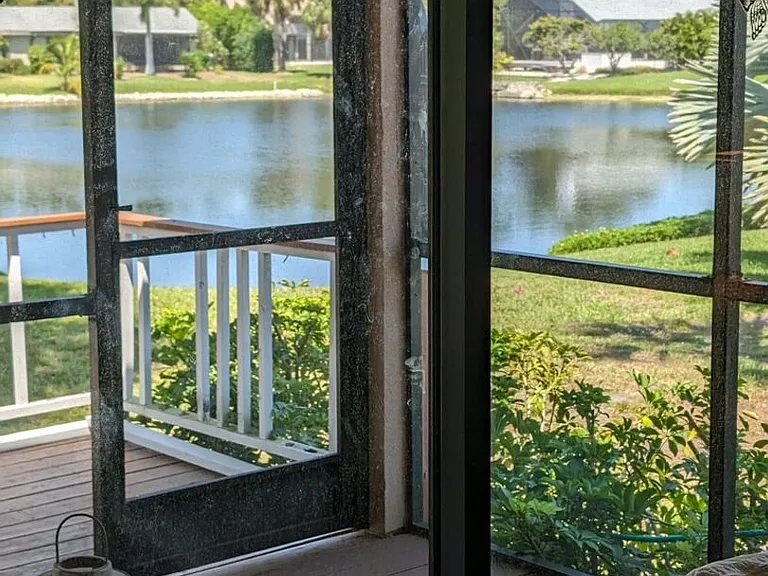 12299 McGregor Woods Cir — Photo 32
