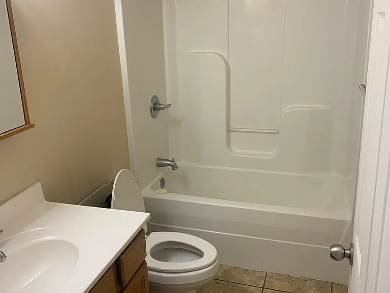207 Wild Rose Ln #C — Photo 6