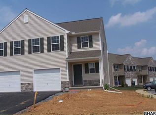 104 N Village Cir #U-0086, Palmyra, PA 17078