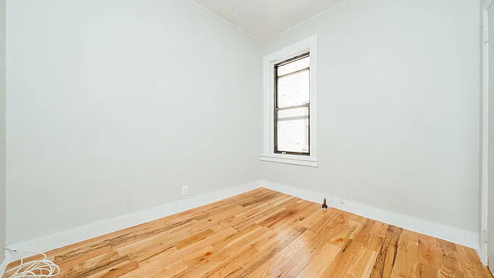 Rented by Nooklyn NYC LLC | media 8