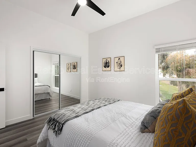 1710 Hanford Dr #3 — Photo 5