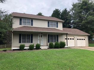 126 Coventry Ln, Forest City, NC 28043