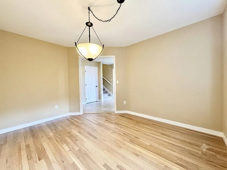 17147 Warren Ct — Photo 8