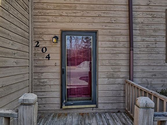 387811_3