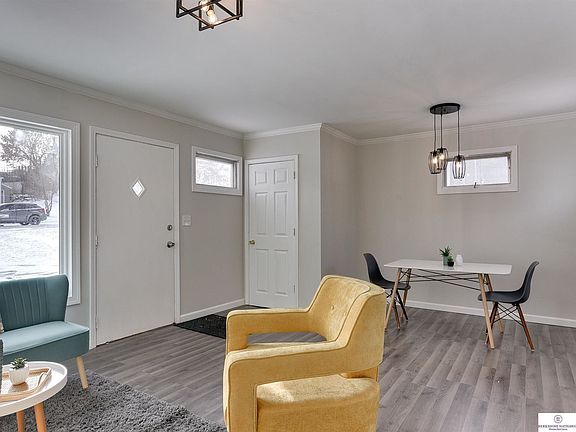 2nd image of 7058 Binney St