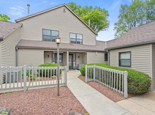 500 E Main St APT 3, Sun Prairie, WI 53590