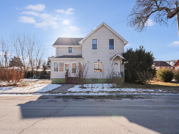 610 Hutchins St, Joliet, IL 60435