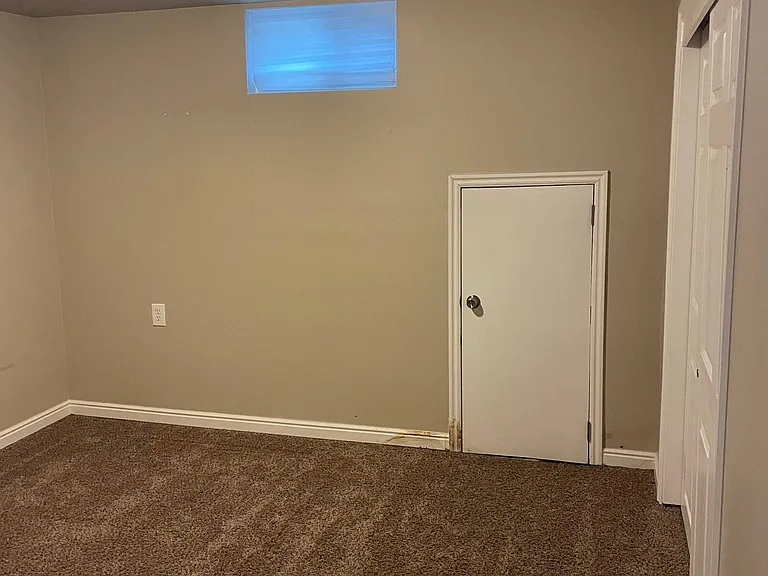 9323 S Jean Dr — Photo 11