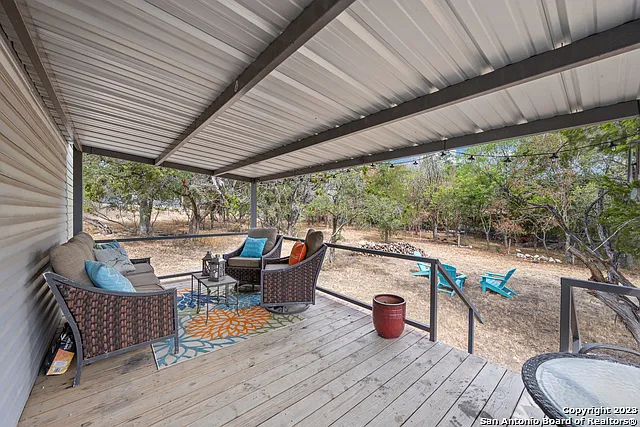 10450 Rebecca Creek Rd — Photo 11